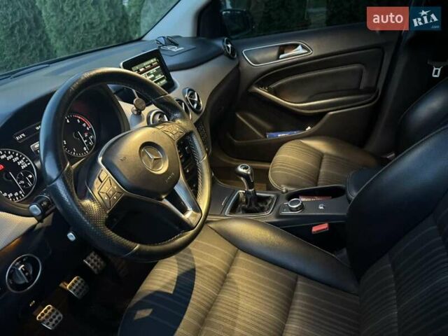Синій Мерседес Б-клас, об'ємом двигуна 1.5 л та пробігом 335 тис. км за 11800 $, фото 5 на Automoto.ua