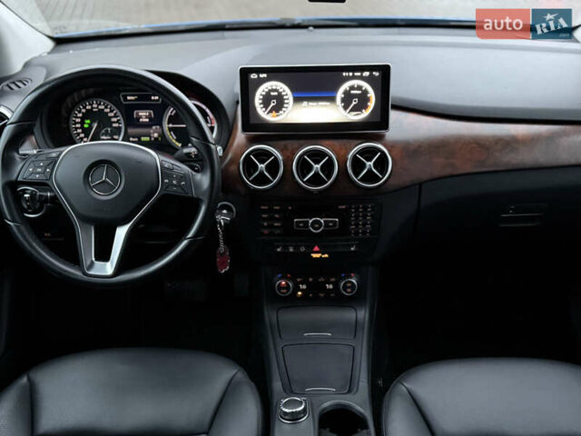 Синій Мерседес Б-клас, об'ємом двигуна 0 л та пробігом 53 тис. км за 9400 $, фото 1 на Automoto.ua