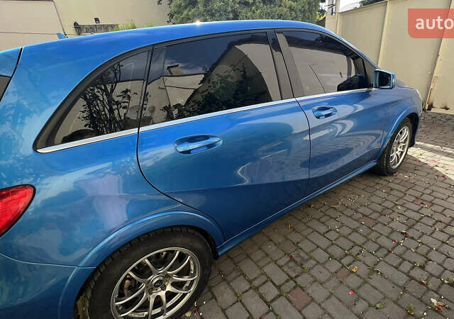 Синий Мерседес Б-класс, объемом двигателя 0 л и пробегом 120 тыс. км за 8650 $, фото 4 на Automoto.ua