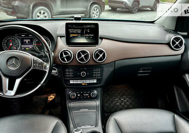 Мерседес Б-класс 2015 в Львове на Automoto.ua Синий Мерседес Б-класс, объемом двигателя 0 л и пробегом 80 тыс. км за 11900 $, фото 5 на Automoto.ua