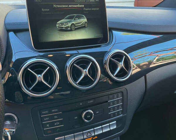 Синий Мерседес Б-класс, объемом двигателя 0 л и пробегом 85 тыс. км за 8900 $, фото 2 на Automoto.ua