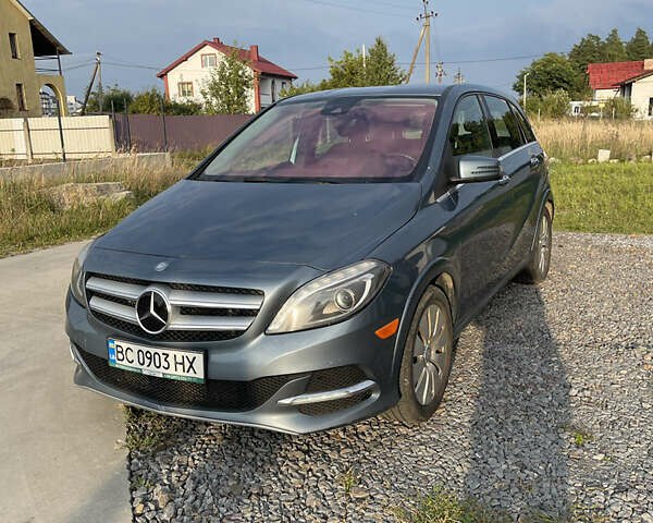 Синій Мерседес Б-клас, об'ємом двигуна 0 л та пробігом 140 тис. км за 13700 $, фото 3 на Automoto.ua