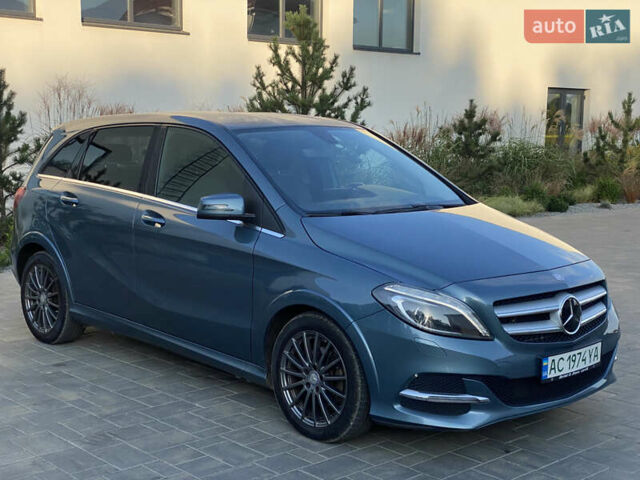 Синій Мерседес Б-клас, об'ємом двигуна 0 л та пробігом 124 тис. км за 10550 $, фото 9 на Automoto.ua