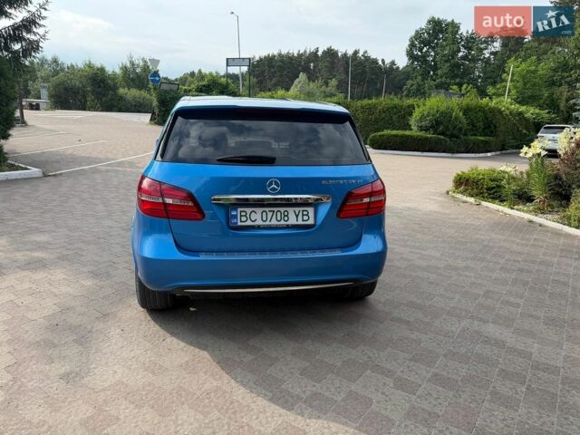 Синій Мерседес Б-клас, об'ємом двигуна 0 л та пробігом 115 тис. км за 12999 $, фото 4 на Automoto.ua