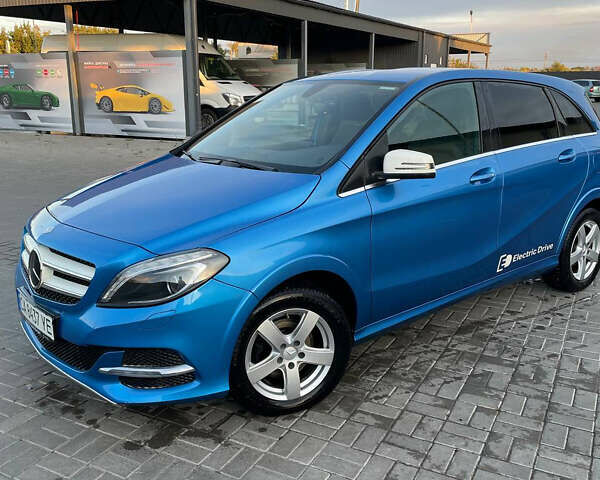 Синий Мерседес Б-класс, объемом двигателя 0 л и пробегом 85 тыс. км за 8900 $, фото 5 на Automoto.ua