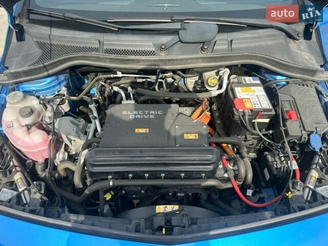 Синий Мерседес Б-класс, объемом двигателя 0 л и пробегом 128 тыс. км за 14500 $, фото 11 на Automoto.ua