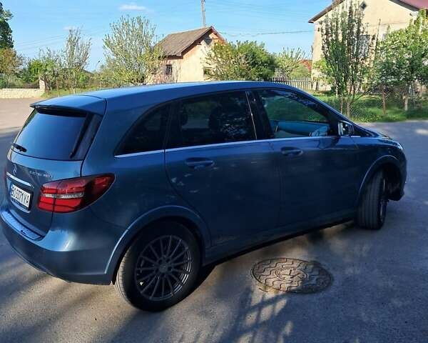Синій Мерседес Б-клас, об'ємом двигуна 0 л та пробігом 83 тис. км за 10200 $, фото 6 на Automoto.ua