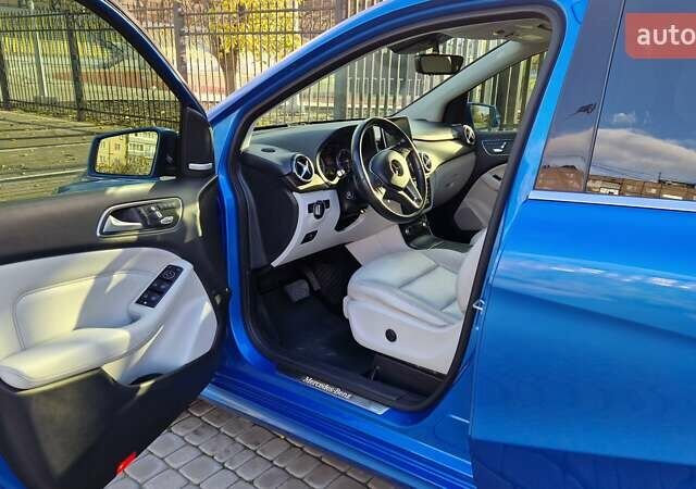 Синій Мерседес Б-клас, об'ємом двигуна 0 л та пробігом 66 тис. км за 11950 $, фото 13 на Automoto.ua