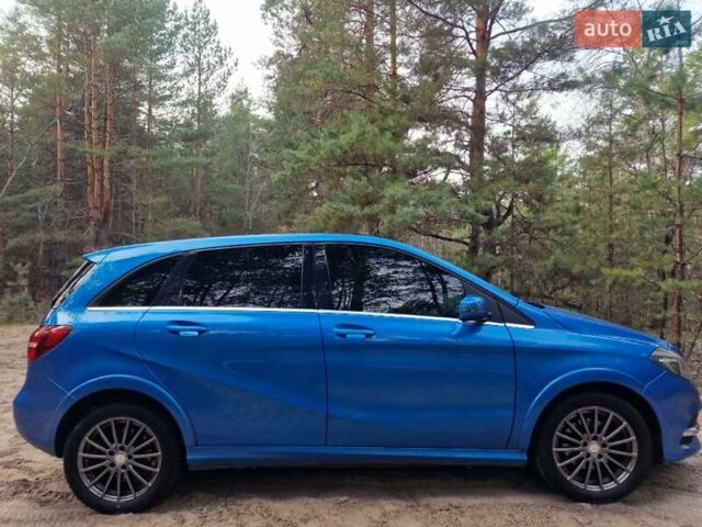 Синій Мерседес Б-клас, об'ємом двигуна 0 л та пробігом 136 тис. км за 9998 $, фото 8 на Automoto.ua