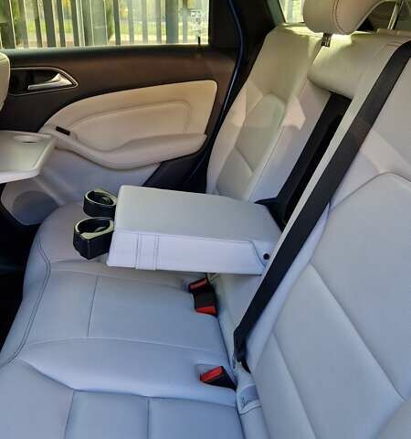 Синій Мерседес Б-клас, об'ємом двигуна 0 л та пробігом 66 тис. км за 11950 $, фото 7 на Automoto.ua