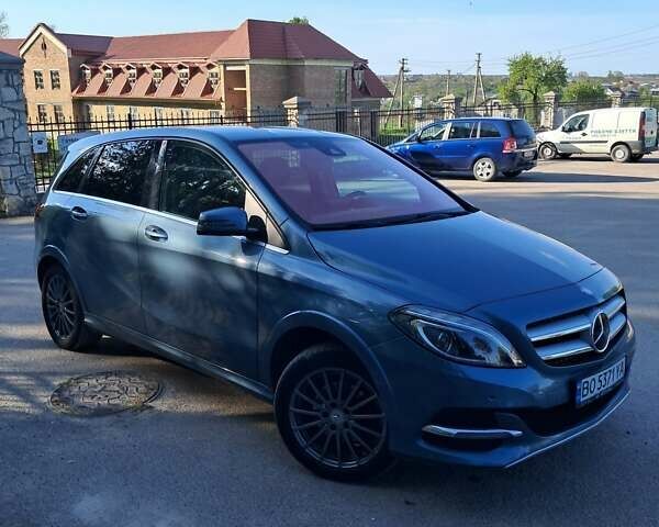 Синій Мерседес Б-клас, об'ємом двигуна 0 л та пробігом 83 тис. км за 10200 $, фото 7 на Automoto.ua