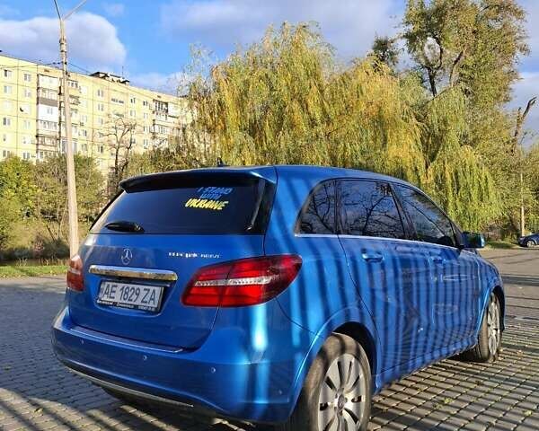 Синій Мерседес Б-клас, об'ємом двигуна 0 л та пробігом 66 тис. км за 11950 $, фото 3 на Automoto.ua