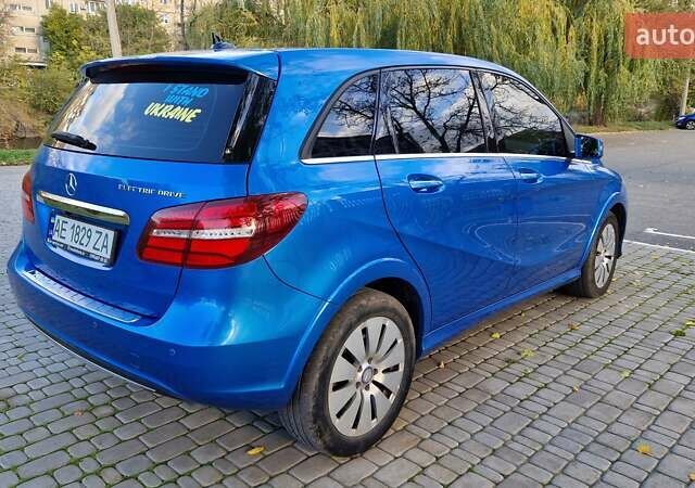 Синій Мерседес Б-клас, об'ємом двигуна 0 л та пробігом 66 тис. км за 11950 $, фото 18 на Automoto.ua