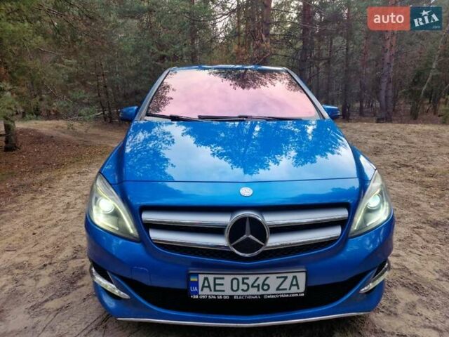 Синій Мерседес Б-клас, об'ємом двигуна 0 л та пробігом 139 тис. км за 9998 $, фото 14 на Automoto.ua