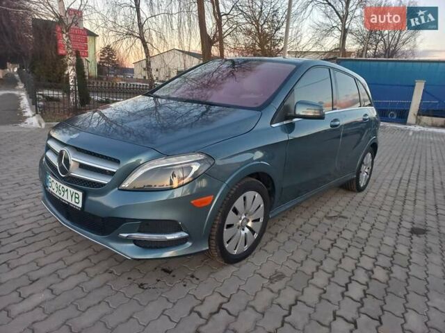 Синий Мерседес Б-класс, объемом двигателя 0 л и пробегом 89 тыс. км за 11000 $, фото 9 на Automoto.ua