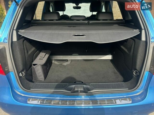 Синий Мерседес Б-класс, объемом двигателя 0 л и пробегом 128 тыс. км за 14500 $, фото 17 на Automoto.ua