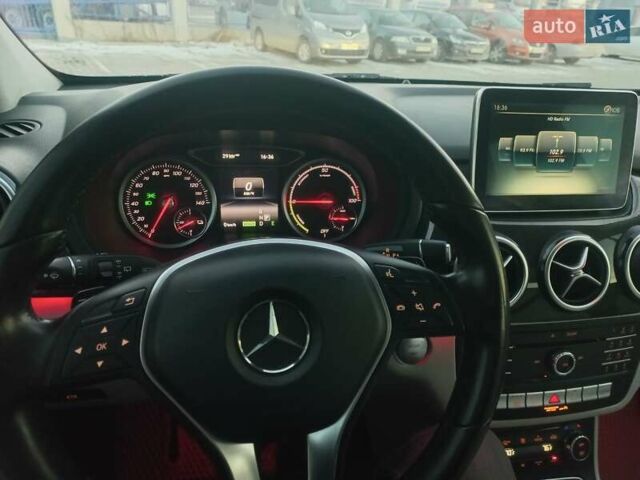 Синий Мерседес Б-класс, объемом двигателя 0 л и пробегом 89 тыс. км за 11000 $, фото 23 на Automoto.ua