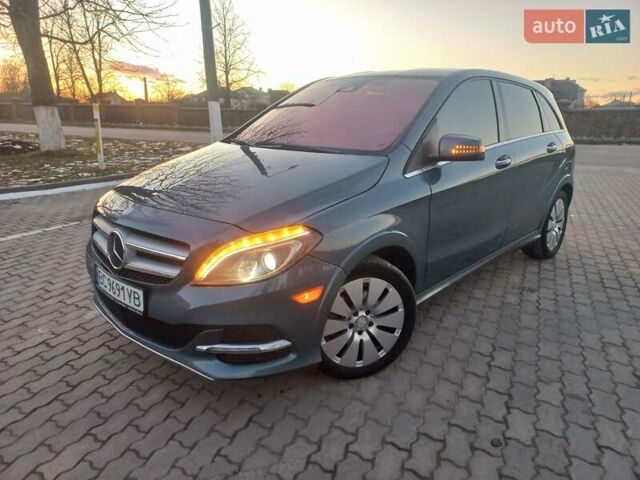 Синий Мерседес Б-класс, объемом двигателя 0 л и пробегом 89 тыс. км за 11000 $, фото 8 на Automoto.ua