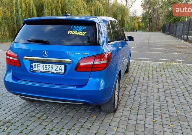 Синій Мерседес Б-клас, об'ємом двигуна 0 л та пробігом 66 тис. км за 11950 $, фото 22 на Automoto.ua