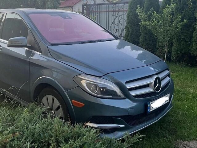 Синий Мерседес Б-класс, объемом двигателя 0 л и пробегом 182 тыс. км за 8000 $, фото 8 на Automoto.ua