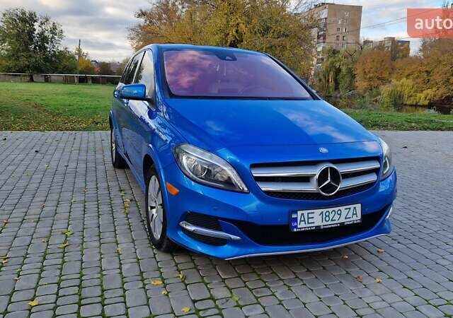 Синій Мерседес Б-клас, об'ємом двигуна 0 л та пробігом 66 тис. км за 11950 $, фото 23 на Automoto.ua