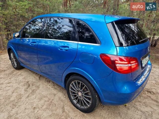 Синій Мерседес Б-клас, об'ємом двигуна 0 л та пробігом 136 тис. км за 9998 $, фото 12 на Automoto.ua