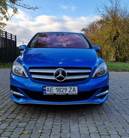 Синій Мерседес Б-клас, об'ємом двигуна 0 л та пробігом 66 тис. км за 11950 $, фото 24 на Automoto.ua