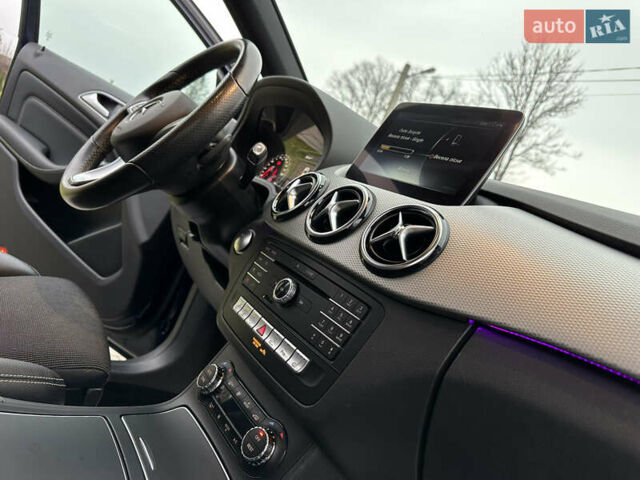 Синій Мерседес Б-клас, об'ємом двигуна 0 л та пробігом 78 тис. км за 10750 $, фото 85 на Automoto.ua