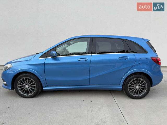 Синий Мерседес Б-класс, объемом двигателя 0 л и пробегом 122 тыс. км за 9399 $, фото 5 на Automoto.ua