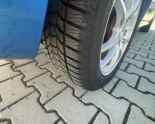Синій Мерседес Б-клас, об'ємом двигуна 0 л та пробігом 53 тис. км за 8800 $, фото 9 на Automoto.ua