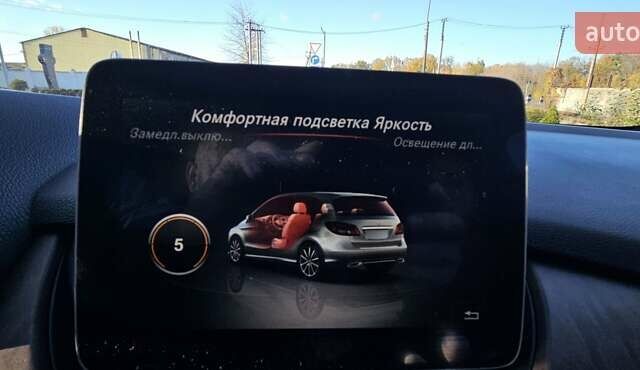 Синий Мерседес Б-класс, объемом двигателя 0 л и пробегом 56 тыс. км за 12600 $, фото 25 на Automoto.ua