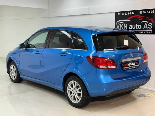 Синій Мерседес Б-клас, об'ємом двигуна 0 л та пробігом 86 тис. км за 9700 $, фото 3 на Automoto.ua