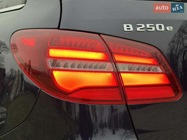 Синій Мерседес Б-клас, об'ємом двигуна 0 л та пробігом 78 тис. км за 10750 $, фото 39 на Automoto.ua