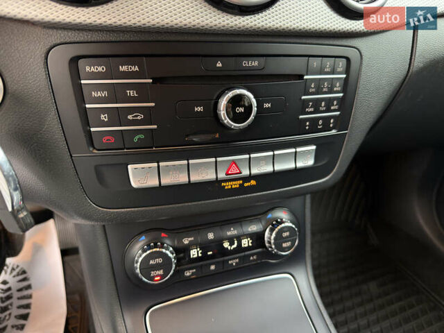 Синий Мерседес Б-класс, объемом двигателя 0 л и пробегом 122 тыс. км за 9399 $, фото 13 на Automoto.ua