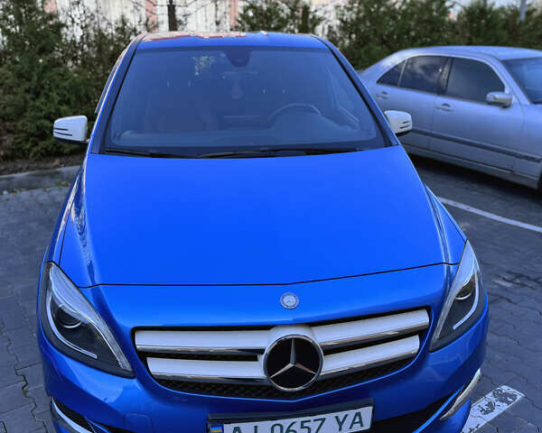 Синий Мерседес Б-класс, объемом двигателя 0 л и пробегом 92 тыс. км за 10999 $, фото 3 на Automoto.ua