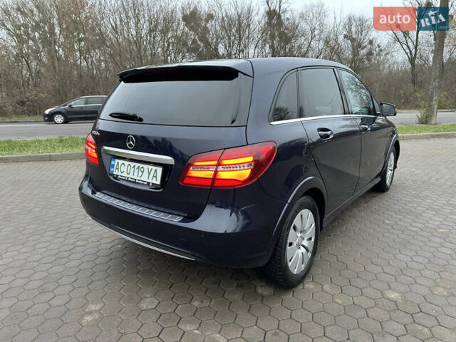 Синій Мерседес Б-клас, об'ємом двигуна 0 л та пробігом 102 тис. км за 15000 $, фото 5 на Automoto.ua