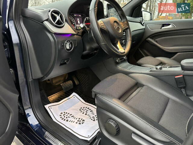 Синій Мерседес Б-клас, об'ємом двигуна 0 л та пробігом 78 тис. км за 10750 $, фото 65 на Automoto.ua