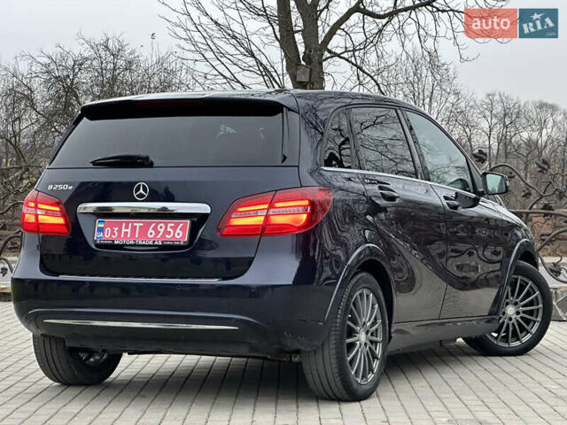 Синій Мерседес Б-клас, об'ємом двигуна 0 л та пробігом 78 тис. км за 10750 $, фото 35 на Automoto.ua