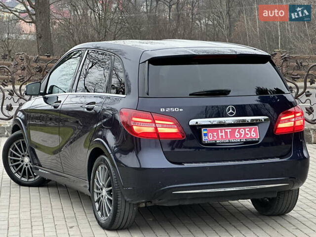 Синій Мерседес Б-клас, об'ємом двигуна 0 л та пробігом 78 тис. км за 10750 $, фото 38 на Automoto.ua