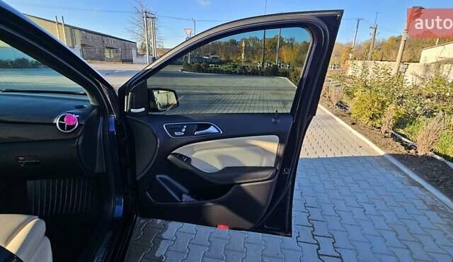 Синий Мерседес Б-класс, объемом двигателя 0 л и пробегом 56 тыс. км за 12600 $, фото 18 на Automoto.ua