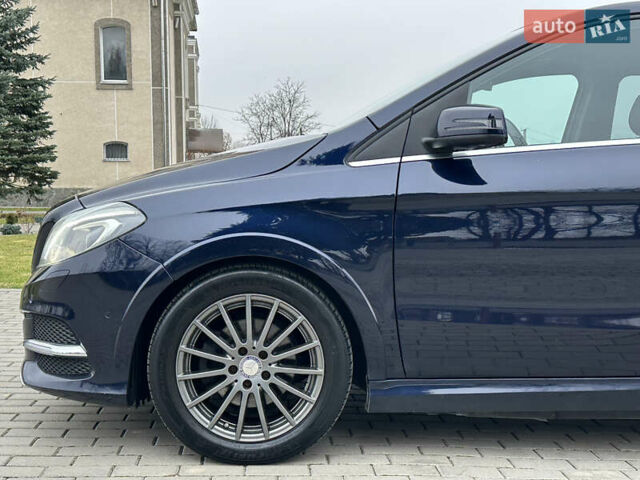Синій Мерседес Б-клас, об'ємом двигуна 0 л та пробігом 78 тис. км за 10750 $, фото 28 на Automoto.ua