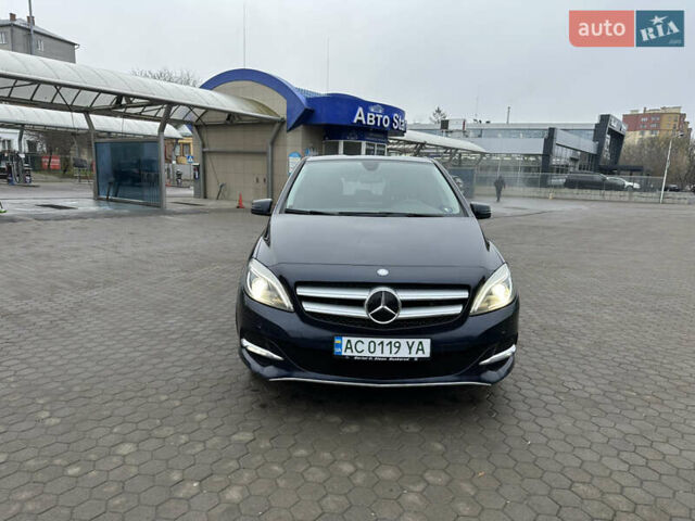 Синій Мерседес Б-клас, об'ємом двигуна 0 л та пробігом 102 тис. км за 15000 $, фото 1 на Automoto.ua