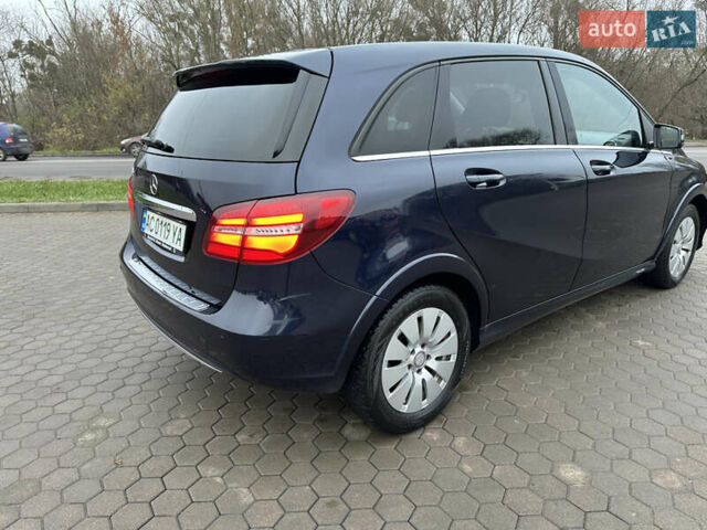 Синій Мерседес Б-клас, об'ємом двигуна 0 л та пробігом 102 тис. км за 15000 $, фото 6 на Automoto.ua