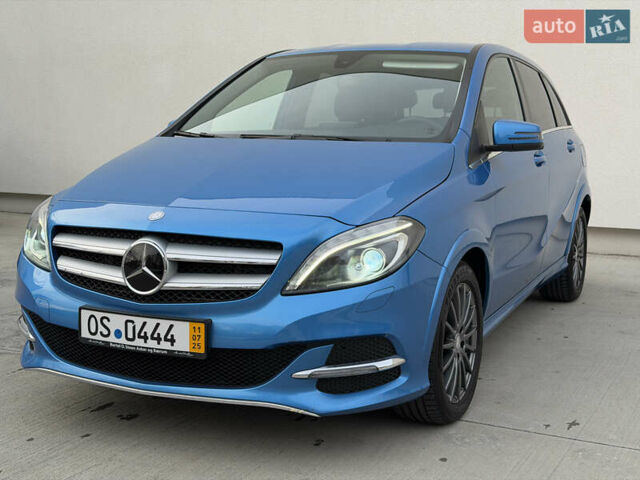 Синий Мерседес Б-класс, объемом двигателя 0 л и пробегом 122 тыс. км за 9399 $, фото 3 на Automoto.ua
