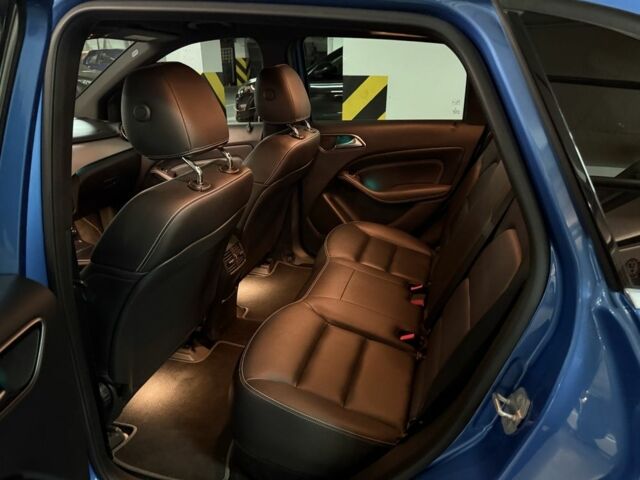 Синий Мерседес Б-класс, объемом двигателя 0 л и пробегом 125 тыс. км за 11500 $, фото 7 на Automoto.ua