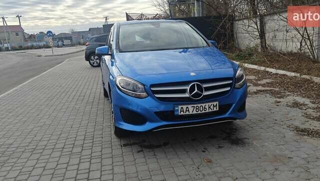 Синий Мерседес Б-класс, объемом двигателя 1.46 л и пробегом 250 тыс. км за 11500 $, фото 9 на Automoto.ua