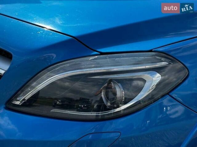 Синій Мерседес Б-клас, об'ємом двигуна 0 л та пробігом 72 тис. км за 10800 $, фото 3 на Automoto.ua