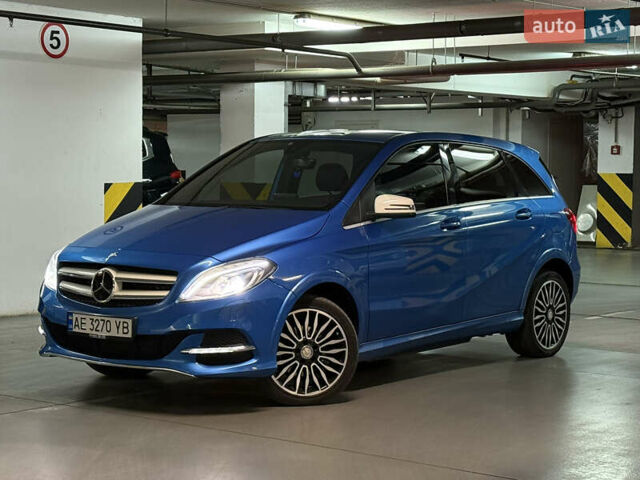 Синий Мерседес Б-класс, объемом двигателя 0 л и пробегом 125 тыс. км за 11800 $, фото 1 на Automoto.ua