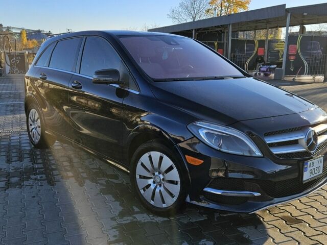 Синий Мерседес Б-класс, объемом двигателя 0 л и пробегом 56 тыс. км за 12600 $, фото 1 на Automoto.ua