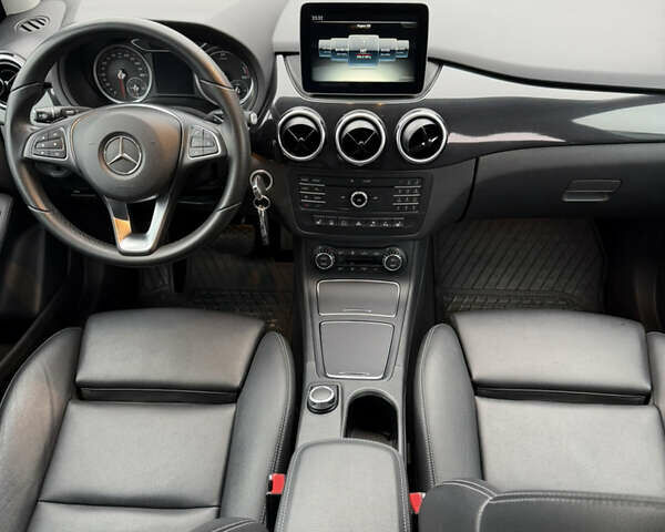 Синий Мерседес Б-класс, объемом двигателя 0 л и пробегом 61 тыс. км за 9750 $, фото 14 на Automoto.ua